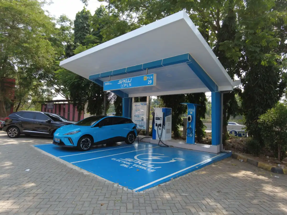 Ini Dia Perbedaan SPLU dan SPKLU di Indonesia